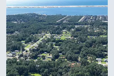 9126 Military Trl, Navarre, FL 32566 - Photo 7