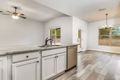 5723 Maggie Rose Cir, Milton, FL 32570 - Photo 9