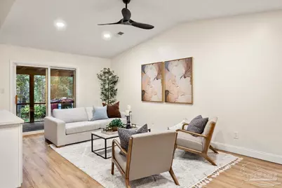 2726 Sanibel Pl, Gulf Breeze, FL 32563 - Photo 9