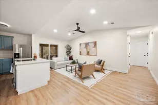 2726 Sanibel Pl, Gulf Breeze, FL 32563 - Photo 11