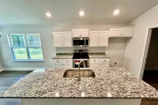 1490 Lansing Dr, Pensacola, FL 32504 - Photo 3