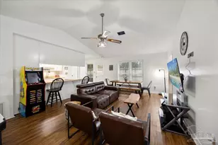 7072 Lake Joanne Dr, Pensacola, FL 32506 - Photo 9