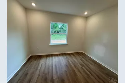 10794 Lucie Ct, Pensacola, FL 32526 - Photo 9