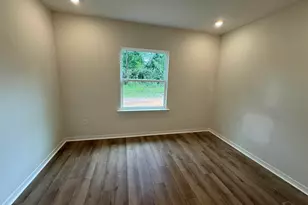 10794 Lucie Ct, Pensacola, FL 32526 - Photo 9