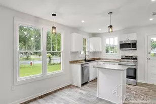 1220 N Kirk St, Pensacola, FL 32505 - Photo 5