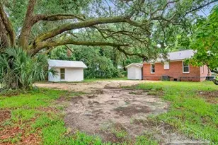 1220 N Kirk St, Pensacola, FL 32505 - Photo 9