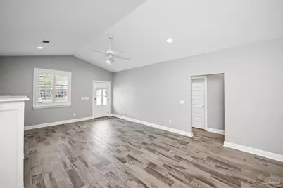 1121 E Maxwell St, Pensacola, FL 32503 - Photo 11