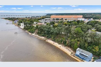 8600 Scenic Hwy, Pensacola, FL 32514 - Photo 3