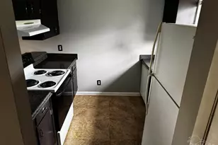 1460 Bakalane Ct, Pensacola, FL 32504 - Photo 3