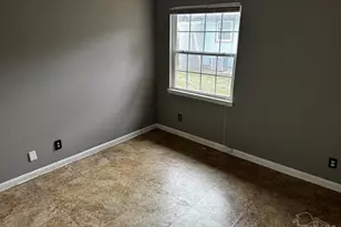 1460 Bakalane Ct, Pensacola, FL 32504 - Photo 13