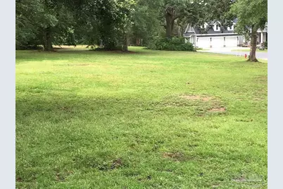 340 Swiftcreek Dr, Cantonment, FL 32533 - Photo 1