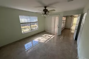 10 Arapaho Dr, Pensacola, FL 32507 - Photo 5