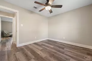 686 Seapine Cir, Pensacola, FL 32506 - Photo 19