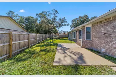 686 Seapine Cir, Pensacola, FL 32506 - Photo 31