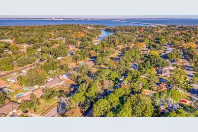 204 S Sunset Blvd, Gulf Breeze, FL 32561 - Photo 47