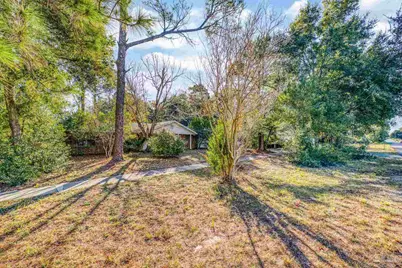 204 S Sunset Blvd, Gulf Breeze, FL 32561 - Photo 3