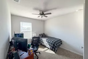 4425 Redbay Ct, Pace, FL 32571 - Photo 5