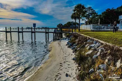 1810 Sea Pines Ln, Navarre, FL 32566 - Photo 67