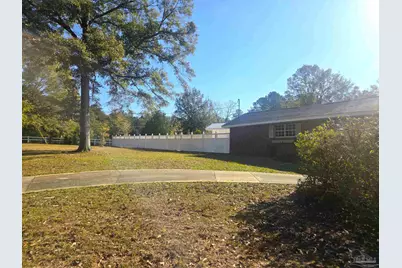 6001 W Hwy 4, Century, FL 32535 - Photo 5