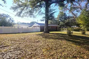 6001 W Hwy 4, Century, FL 32535 - Photo 15