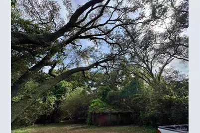 6305 W Jackson St, Pensacola, FL 32506 - Photo 3