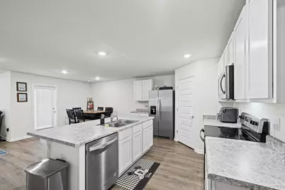 5293 Peach Dr, Pace, FL 32571 - Photo 9