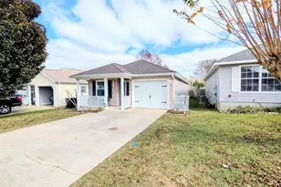 3079 Flintlock Dr, Pensacola, FL 32526 - Photo 1