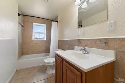 1910 W Lloyd St, Pensacola, FL 32501 - Photo 15