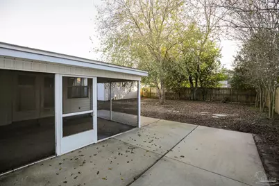 4655 Kimberly Dr, Pensacola, FL 32526 - Photo 5