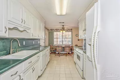 421 Bunker Hill Dr, Pensacola, FL 32506 - Photo 11
