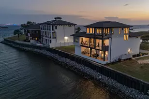 8 Wharf Ave, Pensacola, FL 32502 - Photo 5