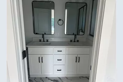 305 N Pace Blvd #A or B, Pensacola, FL 32505 - Photo 7