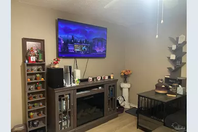 8838 Mary Fleming Dr, Pensacola, FL 32507 - Photo 5