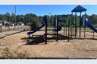 8838 Mary Fleming Dr, Pensacola, FL 32507 - Photo 31