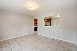 4664 Geneva Dr, Pensacola, FL 32526 - Photo 9