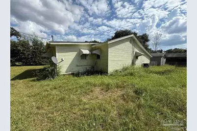 5685 Nicholas Ln, Pensacola, FL 32526 - Photo 3