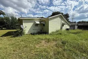 5685 Nicholas Ln, Pensacola, FL 32526 - Photo 3