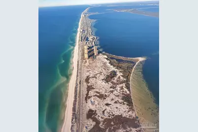 1098 Seabreeze Ln, Gulf Breeze, FL 32563 - Photo 35