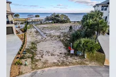 1098 Seabreeze Ln, Gulf Breeze, FL 32563 - Photo 11