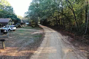 205 Varnum Rd, Laurel Hill, FL 32567 - Photo 25