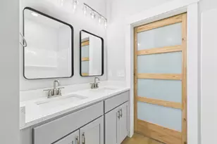 211 E Anderson St, Pensacola, FL 32503 - Photo 45