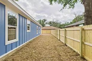 211 E Anderson St, Pensacola, FL 32503 - Photo 7