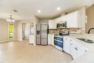 1225 Grand Ridge Cir, Gulf Breeze, FL 32563 - Photo 9