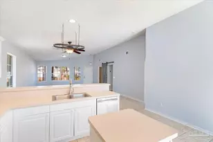 400 Peregrine Ct, Mary Esther, FL 32569 - Photo 21