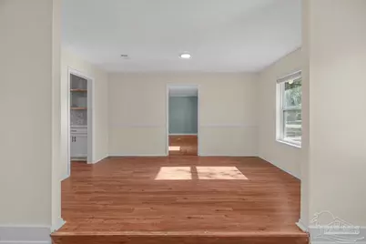 4740 Woodcliff Dr, Pensacola, FL 32504 - Photo 9