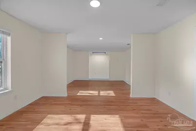 4740 Woodcliff Dr, Pensacola, FL 32504 - Photo 11