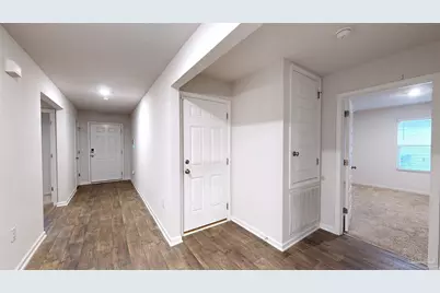 5740 Guinevere Ln, Milton, FL 32583 - Photo 7