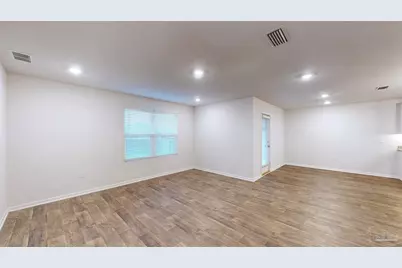 5740 Guinevere Ln, Milton, FL 32583 - Photo 19