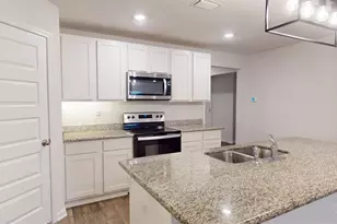 5740 Guinevere Ln, Milton, FL 32583 - Photo 11