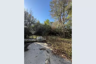 633 Powell St, Pensacola, FL 32534 - Photo 7